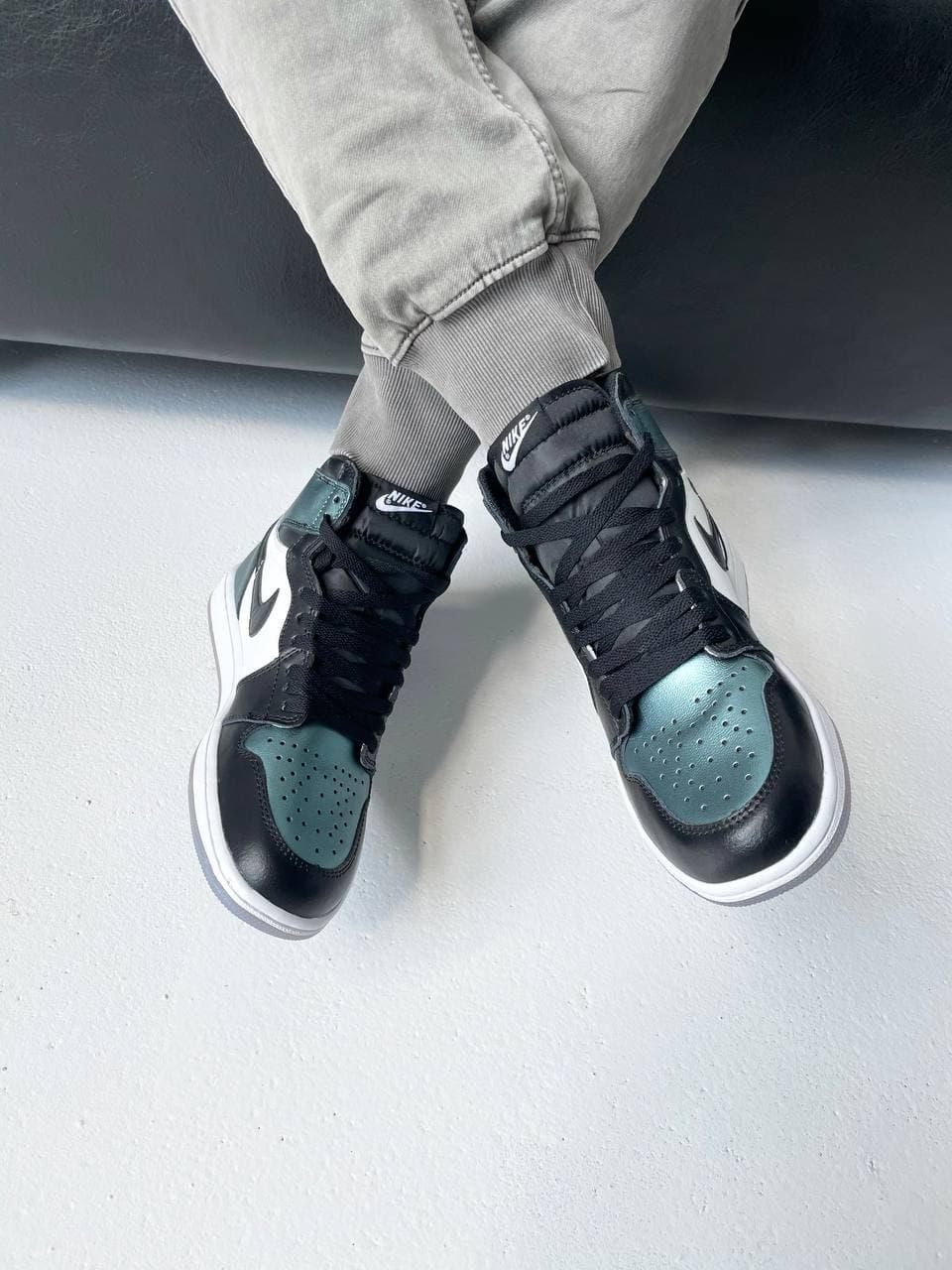 Nike Air Jordan 1 Retro High Patent Chameleon