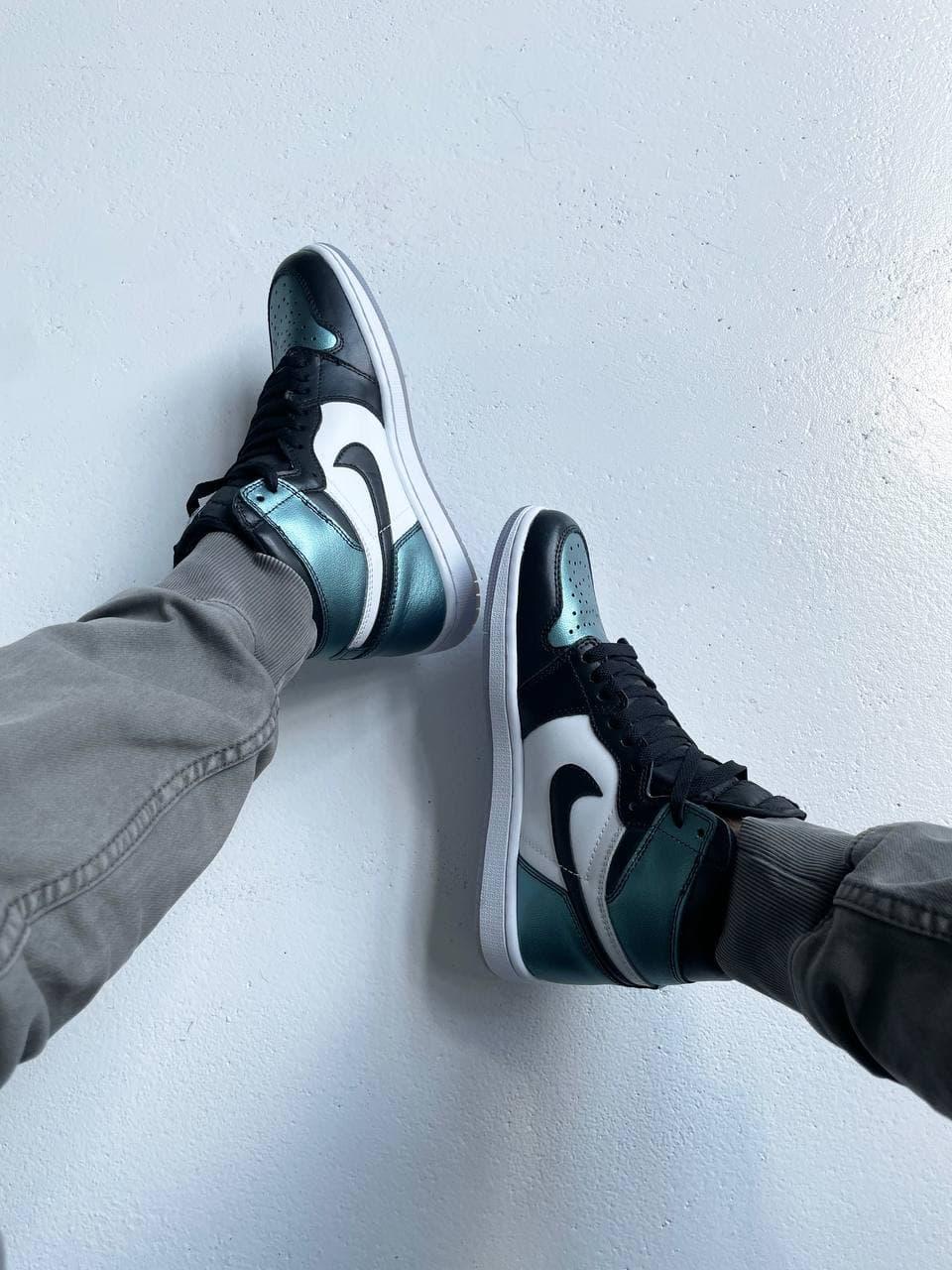 Nike Air Jordan 1 Retro High Patent Chameleon