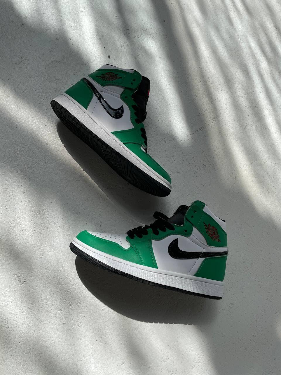 Nike Air Jordan 1 Retro High Green White Black