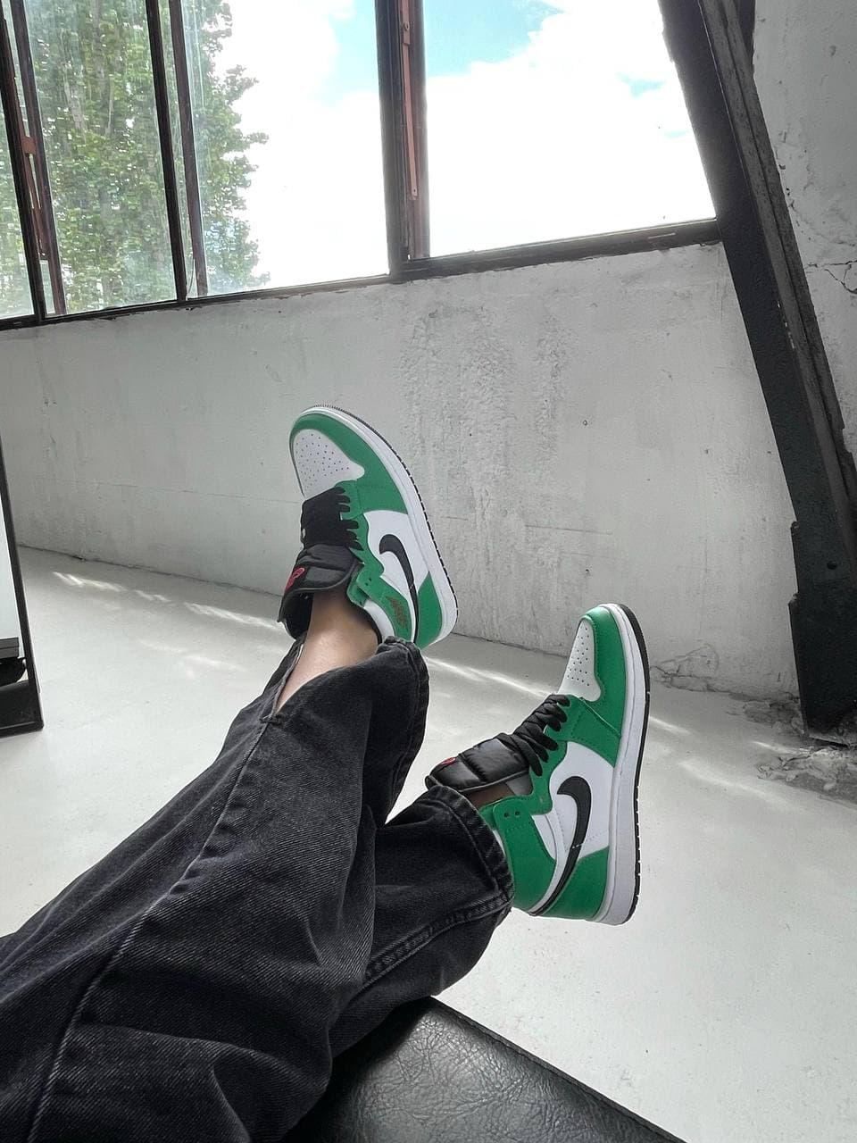 Nike Air Jordan 1 Retro High Green White Black