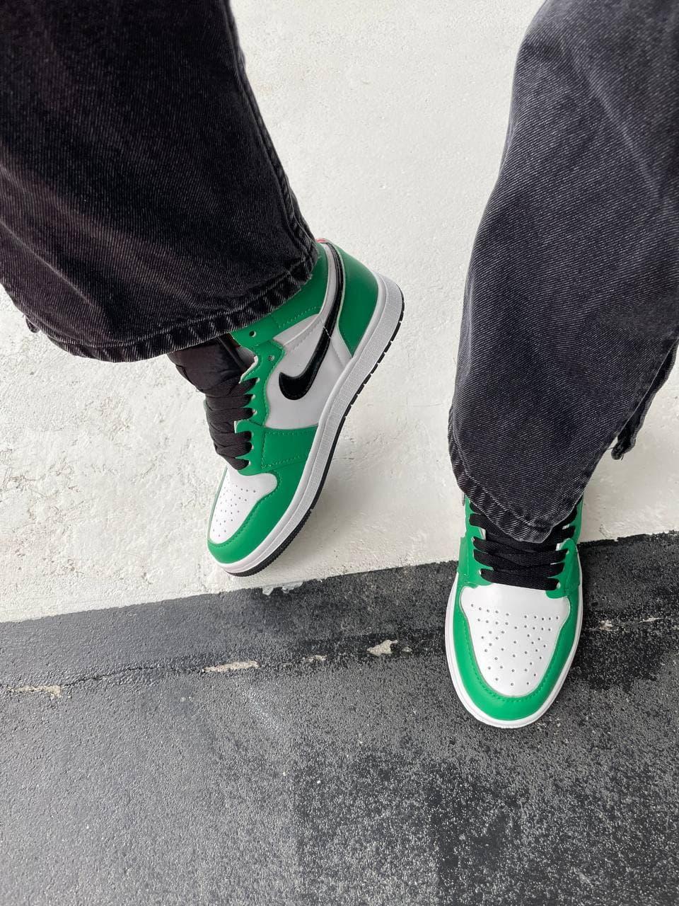 Nike Air Jordan 1 Retro High Green White Black