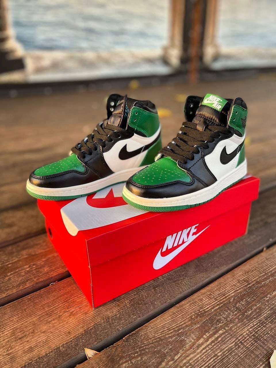 Nike Air Jordan 1 Retro High Black White Green