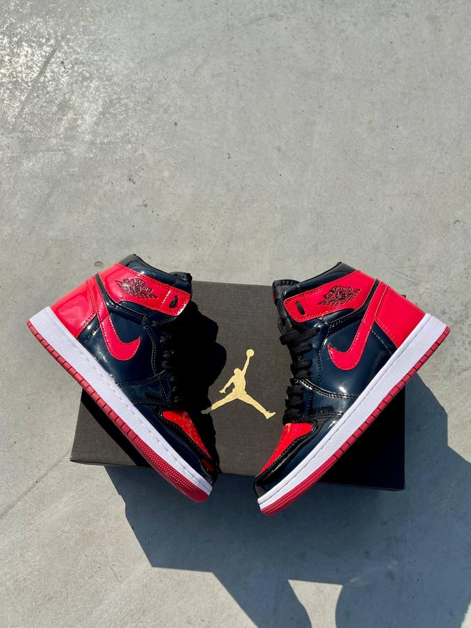 AirJordan Retro1 Black Blue White