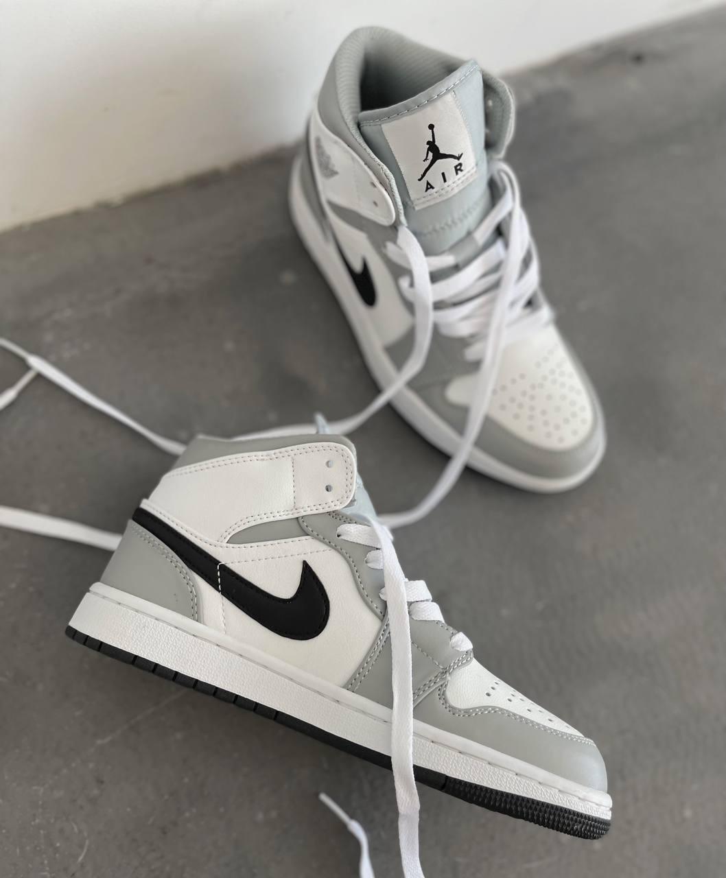 Nike Air Jordan 1 Retro High Grey Black