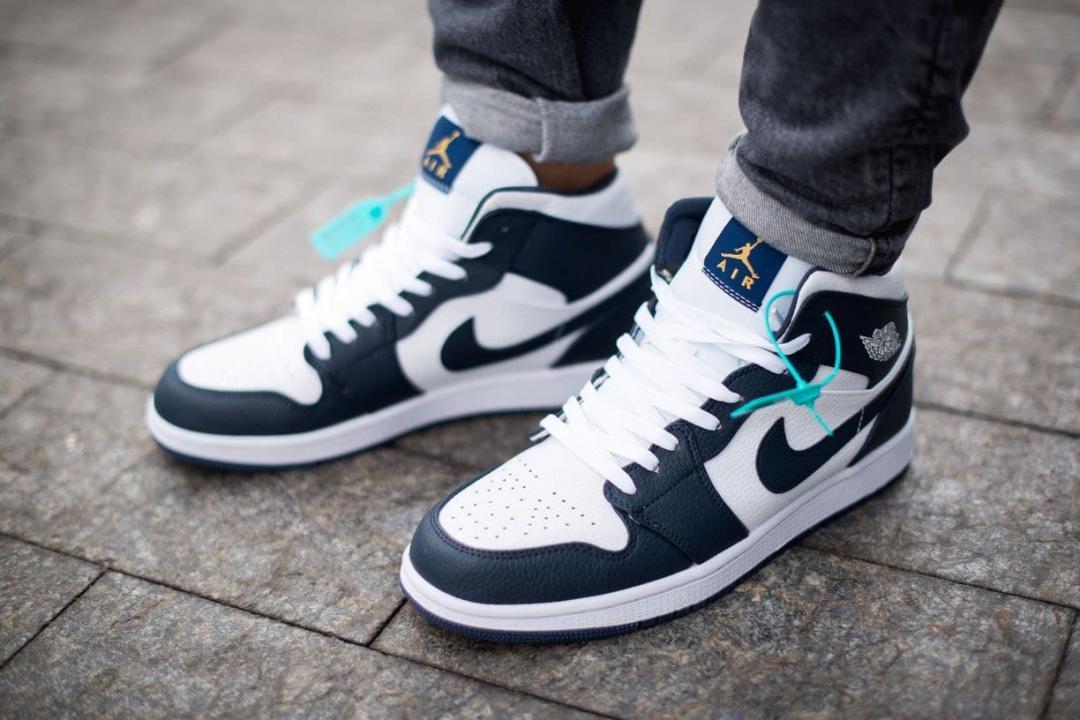 Nike Air Jordan 1 Retro Mid Blue White