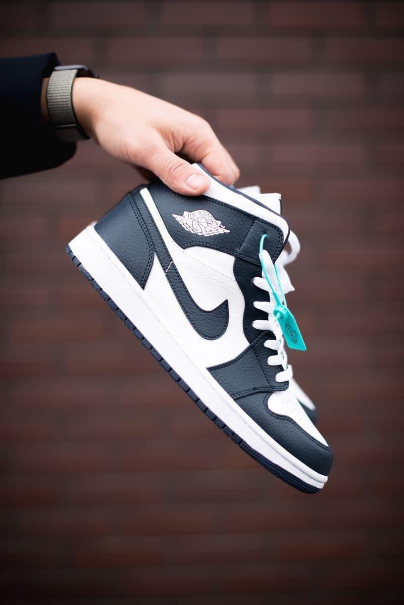 Nike Air Jordan 1 Retro Mid Blue White