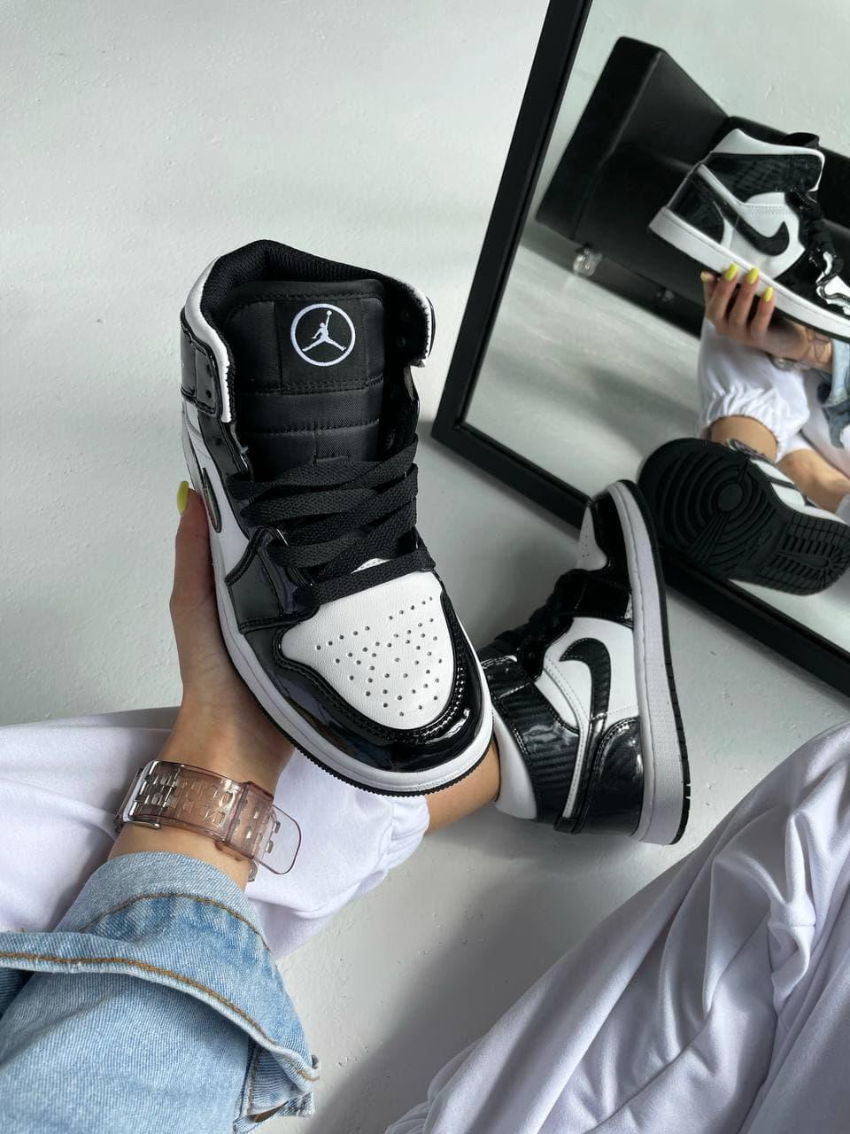 Nike Air Jordan 1 Retro High Carbon Fiber