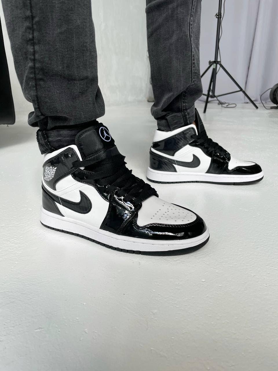 Nike Air Jordan 1 Retro High Carbon Fiber