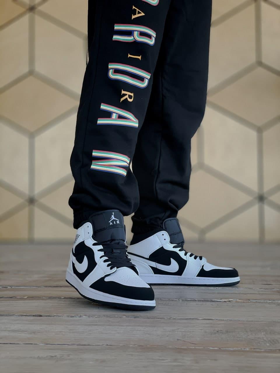 Nike Air Jordan 1 Retro Mid White Black