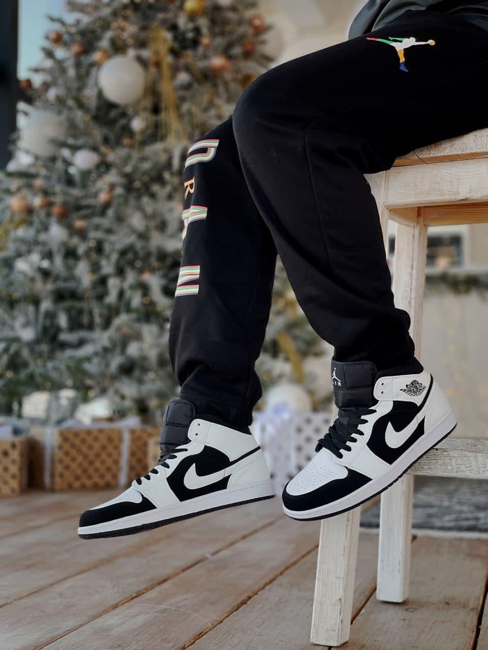 Nike Air Jordan 1 Retro Mid White Black