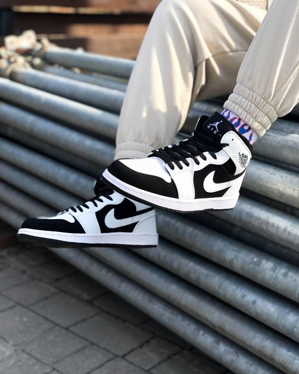 Nike Air Jordan 1 Retro Mid White Black