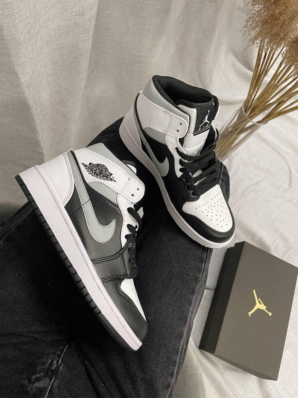 Nike Air Jordan 1 Retro Mid Black White Grey Shadow