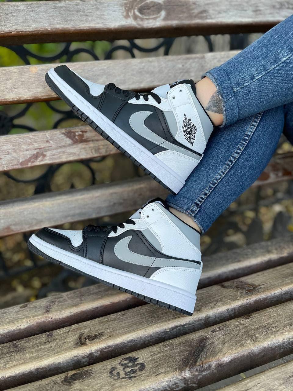 Nike Air Jordan 1 Retro Mid Black White Grey Shadow