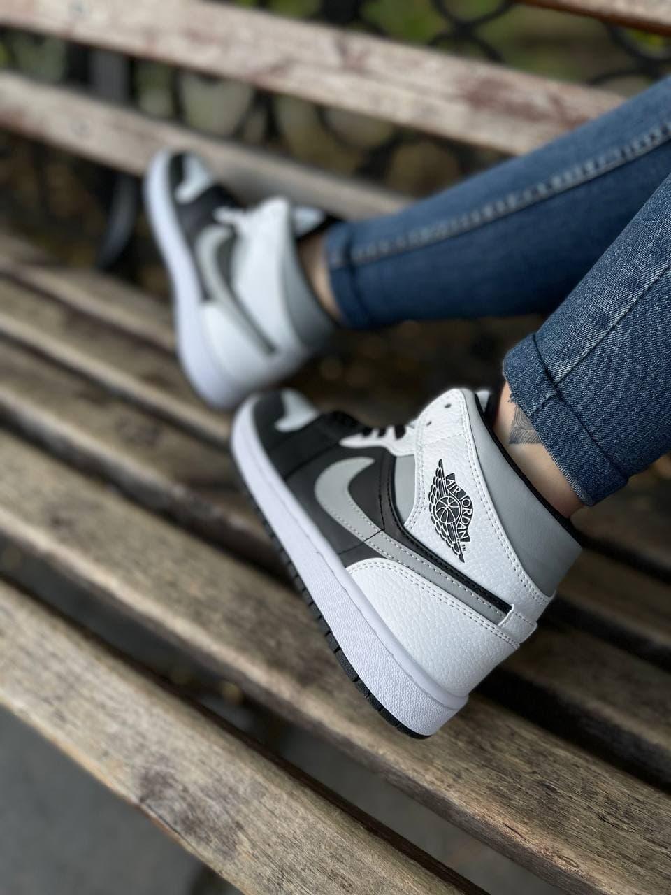 Nike Air Jordan 1 Retro Mid Black White Grey Shadow