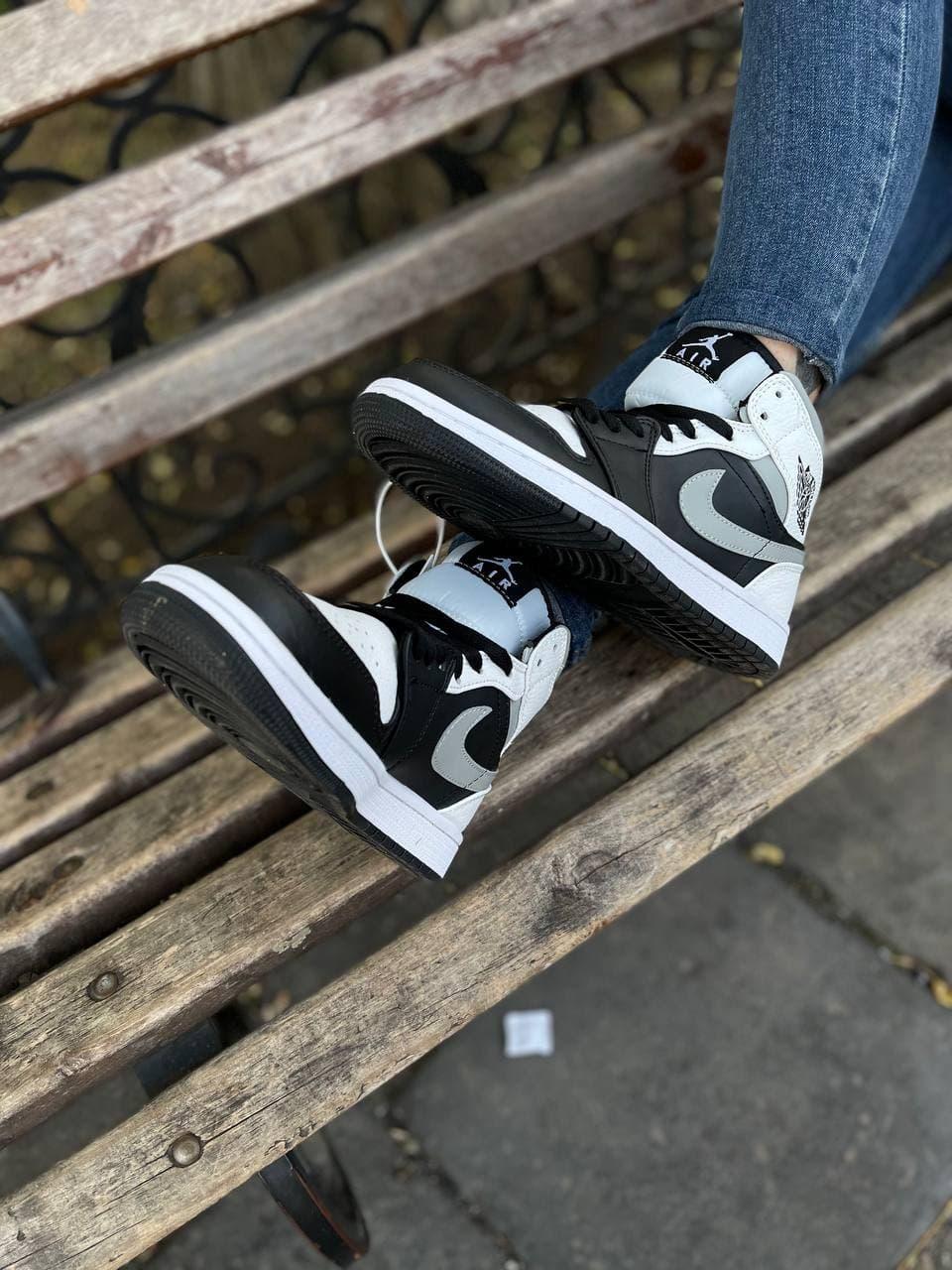 Nike Air Jordan 1 Retro Mid Black White Grey Shadow