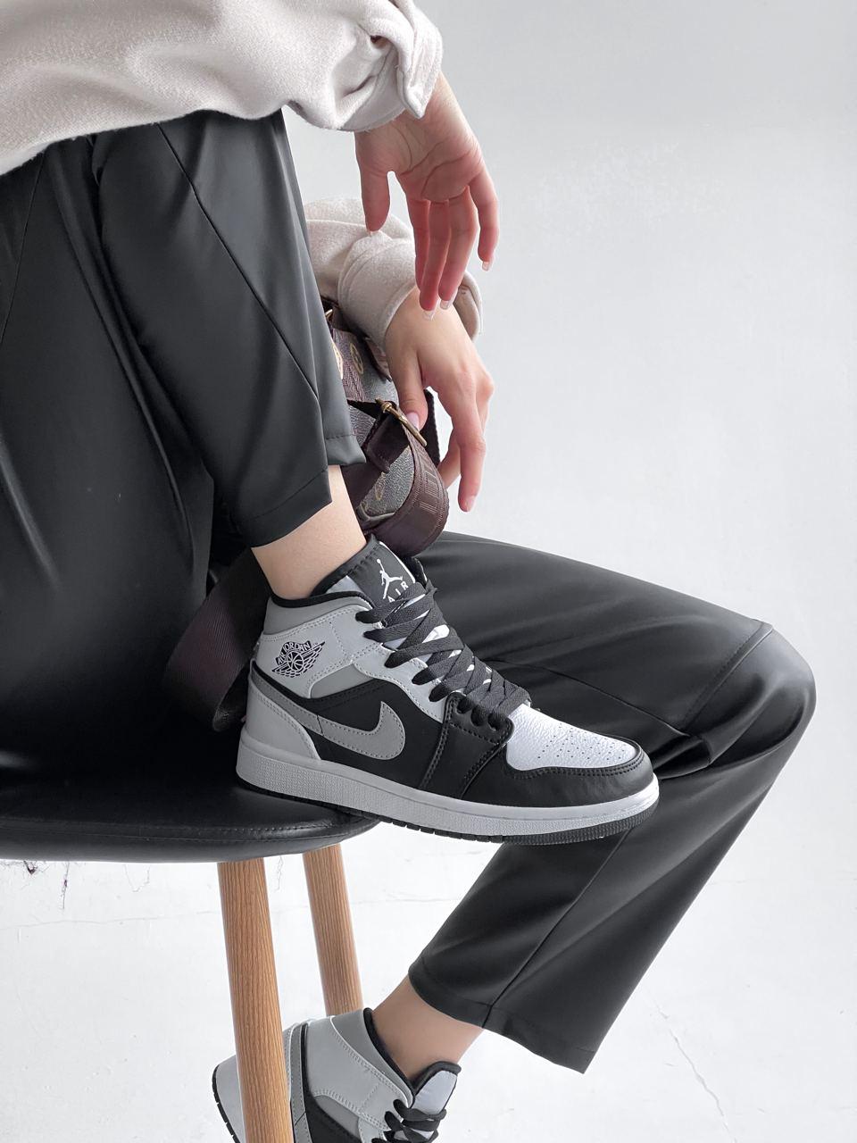 Nike Air Jordan 1 Retro Mid Black White Grey Shadow