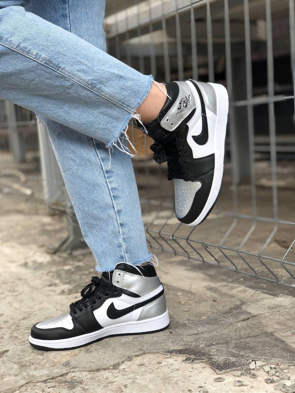 Nike Air Jordan 1 Retro High Black Silver White