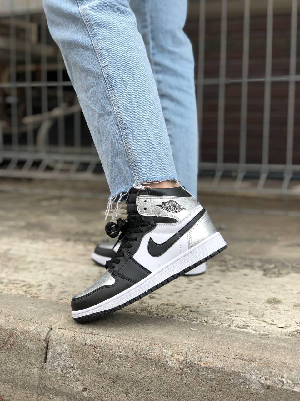 Nike Air Jordan 1 Retro High Black Silver White