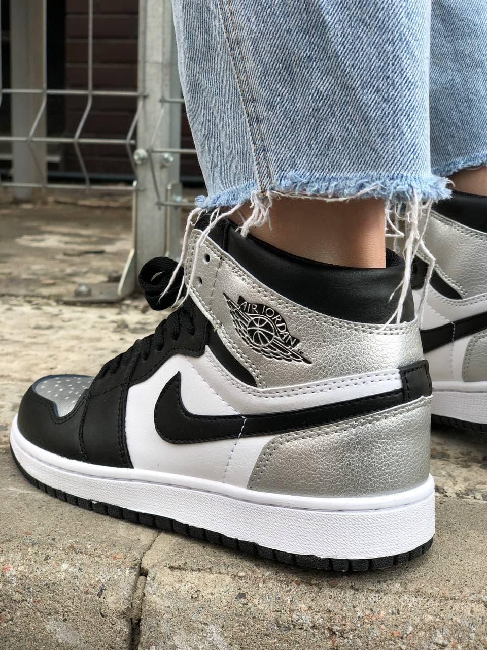 Nike Air Jordan 1 Retro High Black Silver White