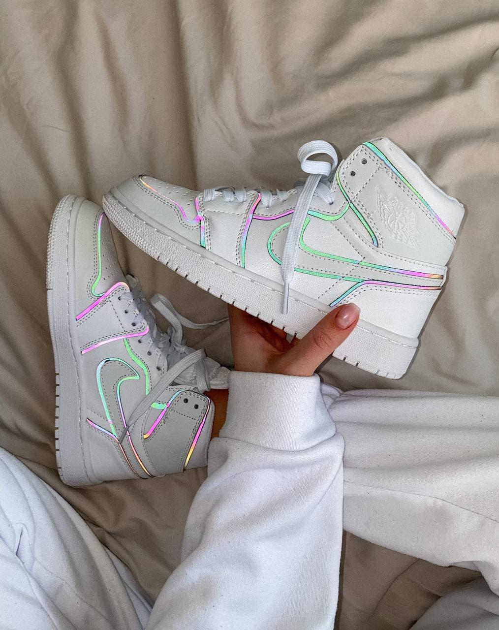 Nike Air Jordan 1 Retro Mid White Reflective