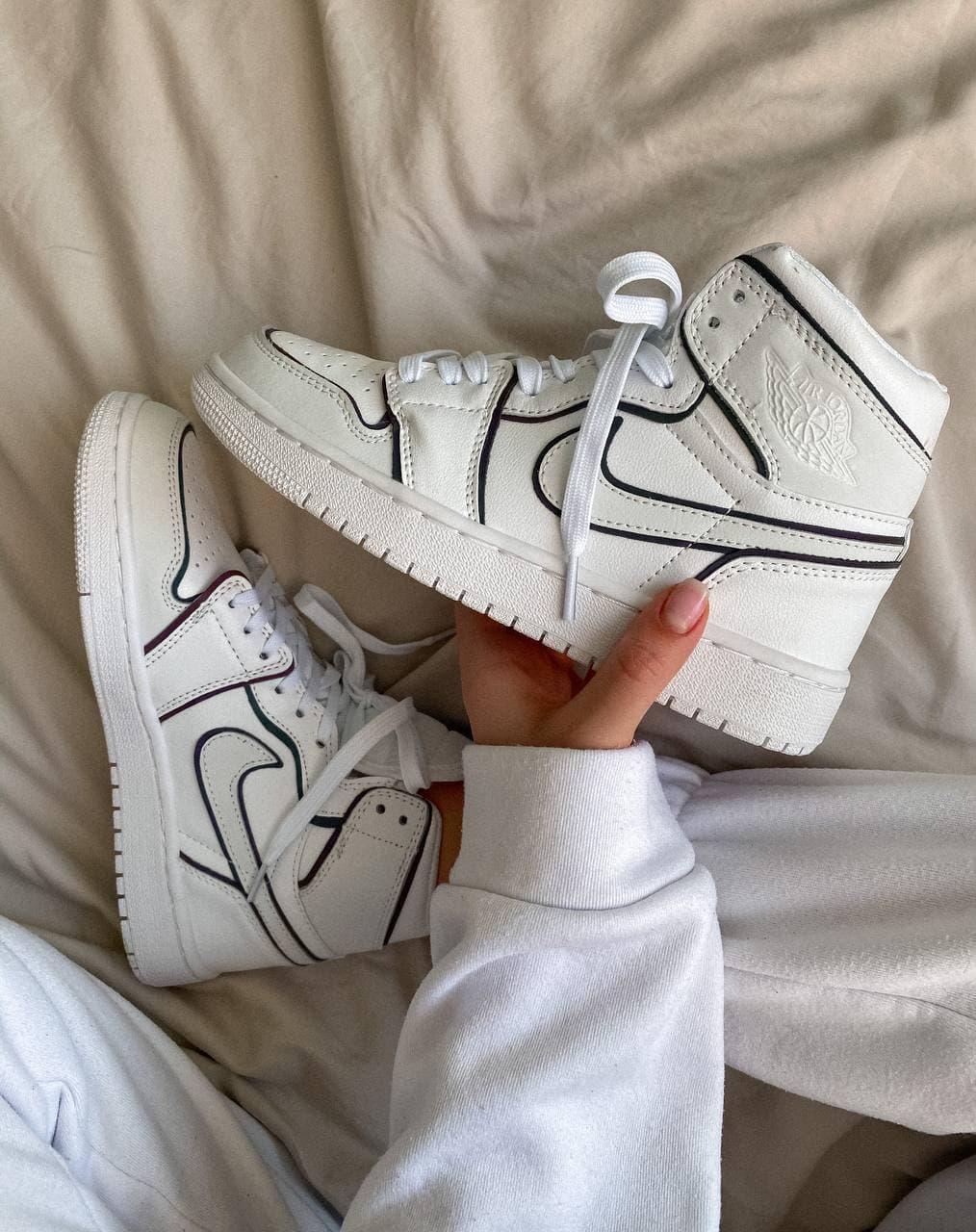 Nike Air Jordan 1 Retro Mid White Reflective