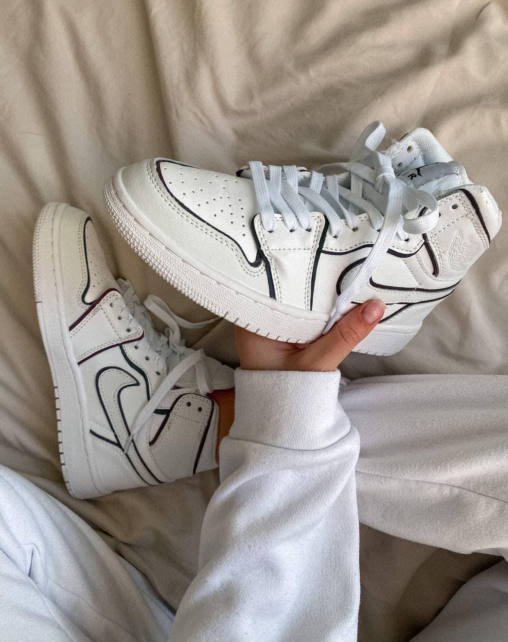 Nike Air Jordan 1 Retro Mid White Reflective