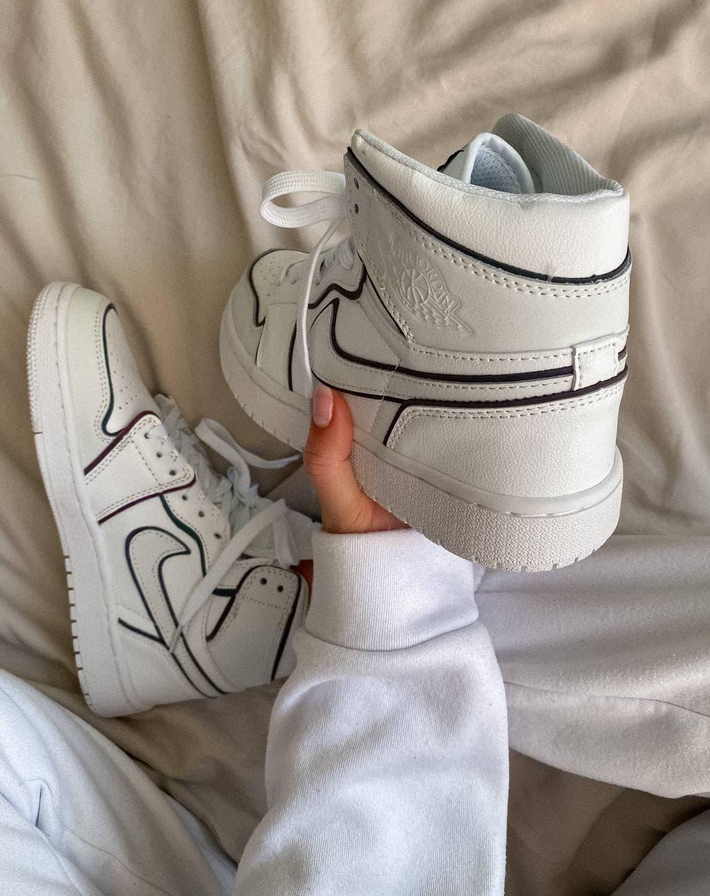 Nike Air Jordan 1 Retro Mid White Reflective