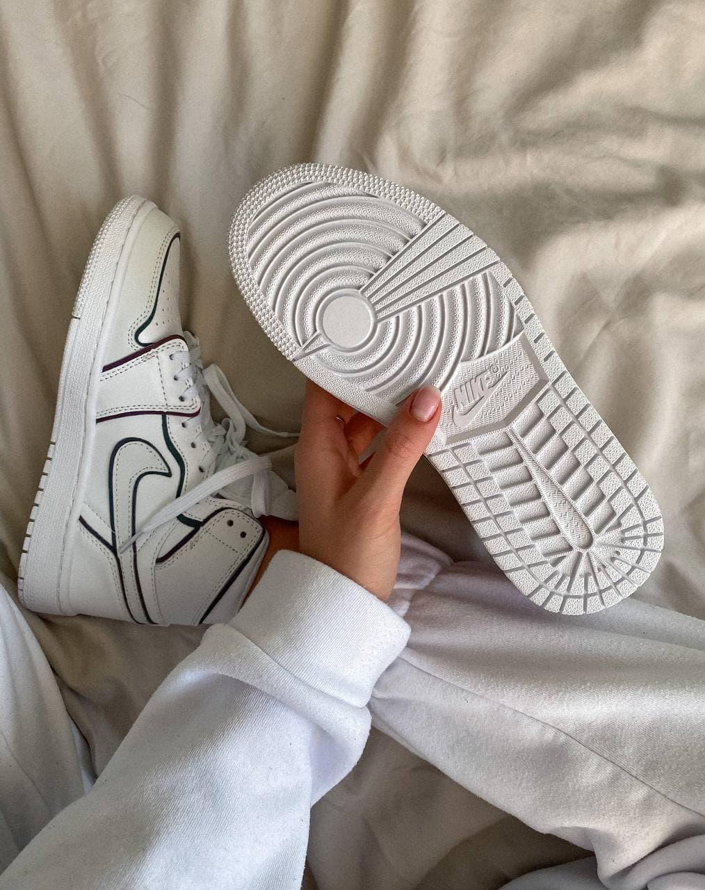 Nike Air Jordan 1 Retro Mid White Reflective