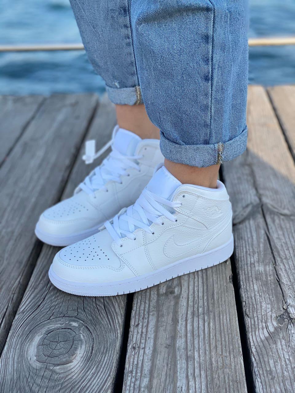 Nike Air Jordan 1 Retro High Full White