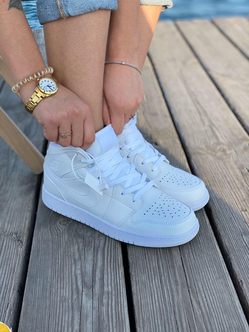 Nike Air Jordan 1 Retro High Full White