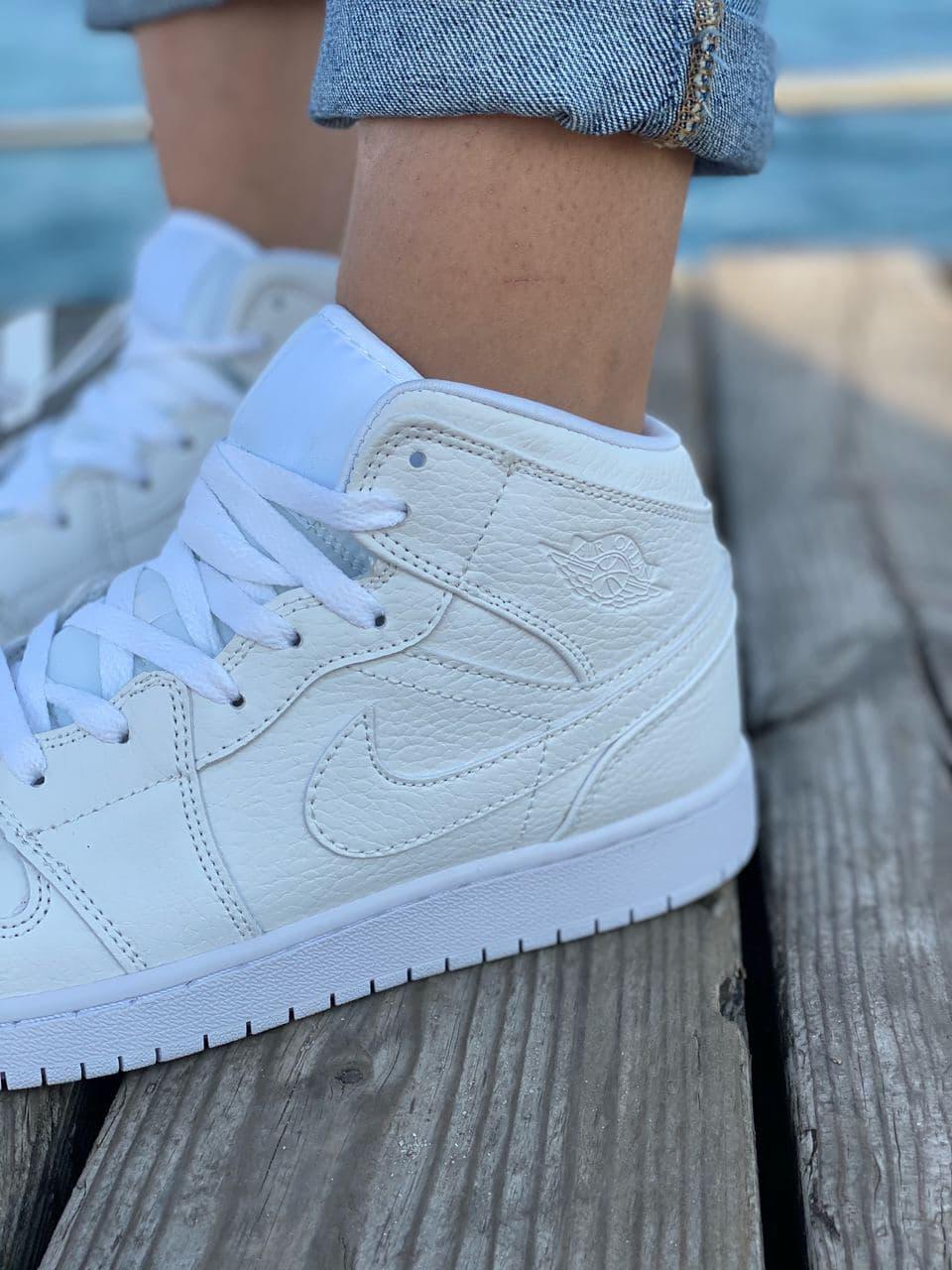 Nike Air Jordan 1 Retro High Full White