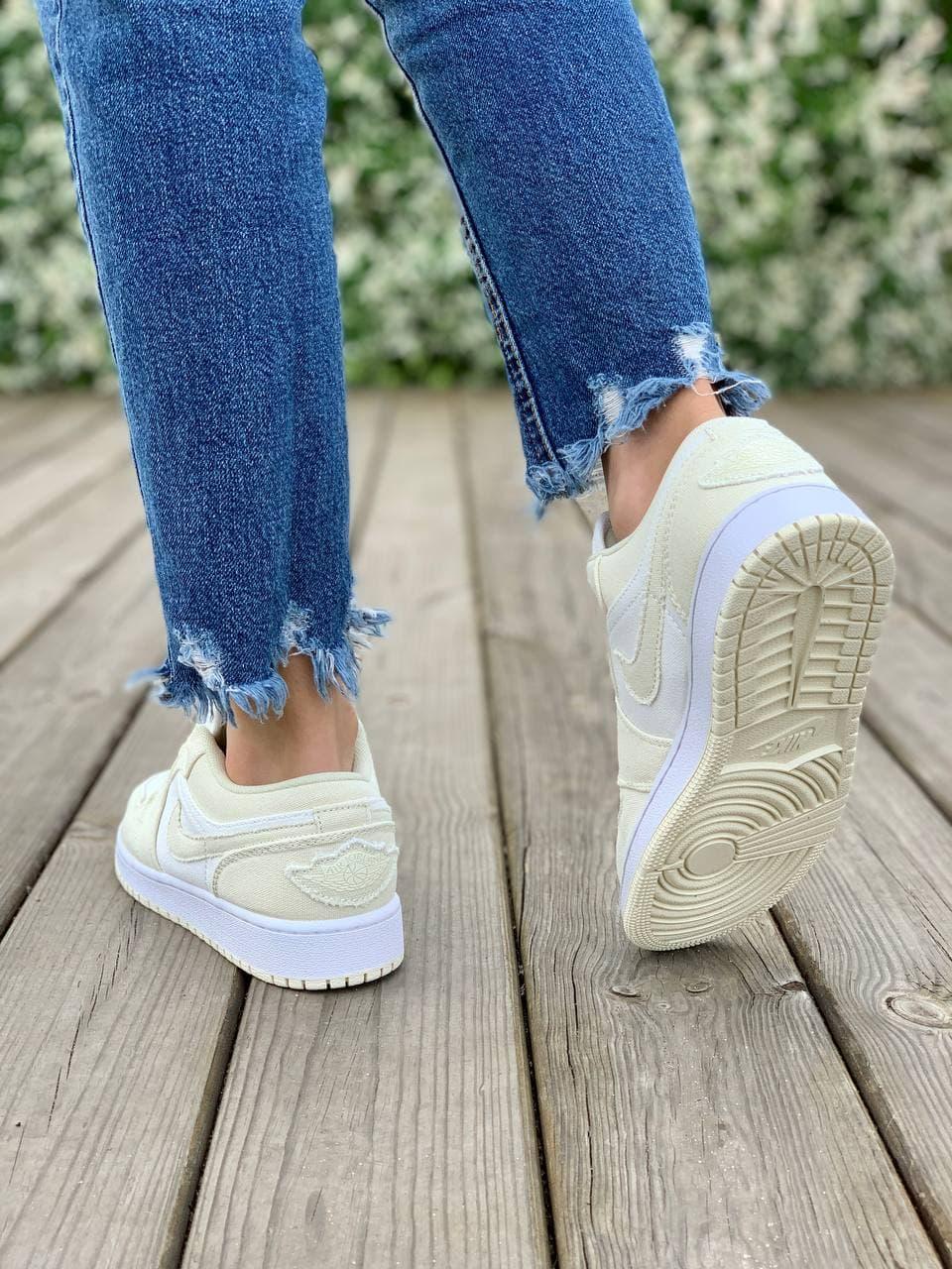 Nike Air Jordan Retro 1 Low Ivory