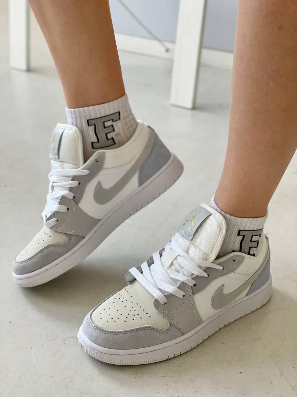 Nike Air Jordan Retro 1 Low Grey Blue