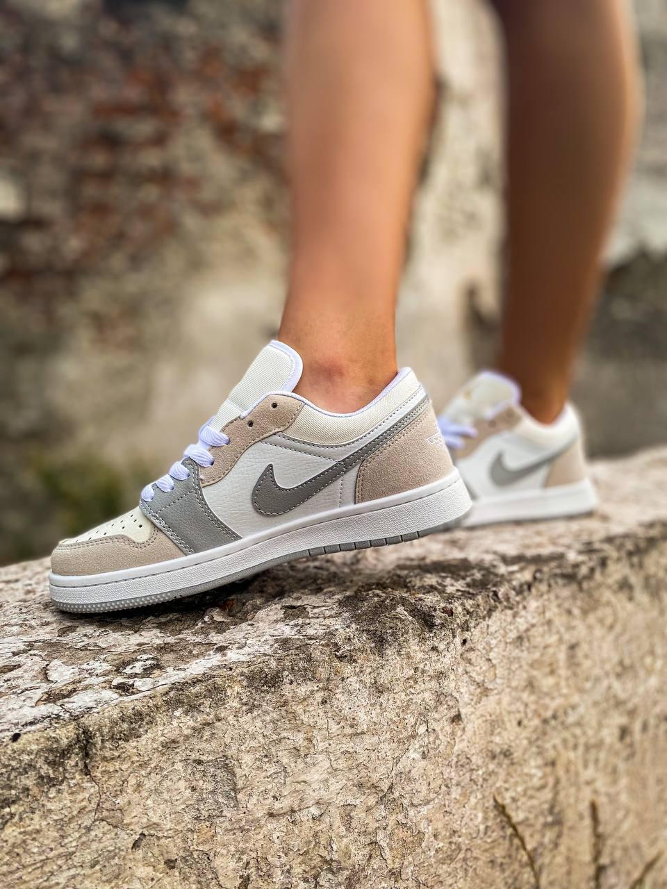 Nike Air Jordan Retro 1 Low Beige Grey