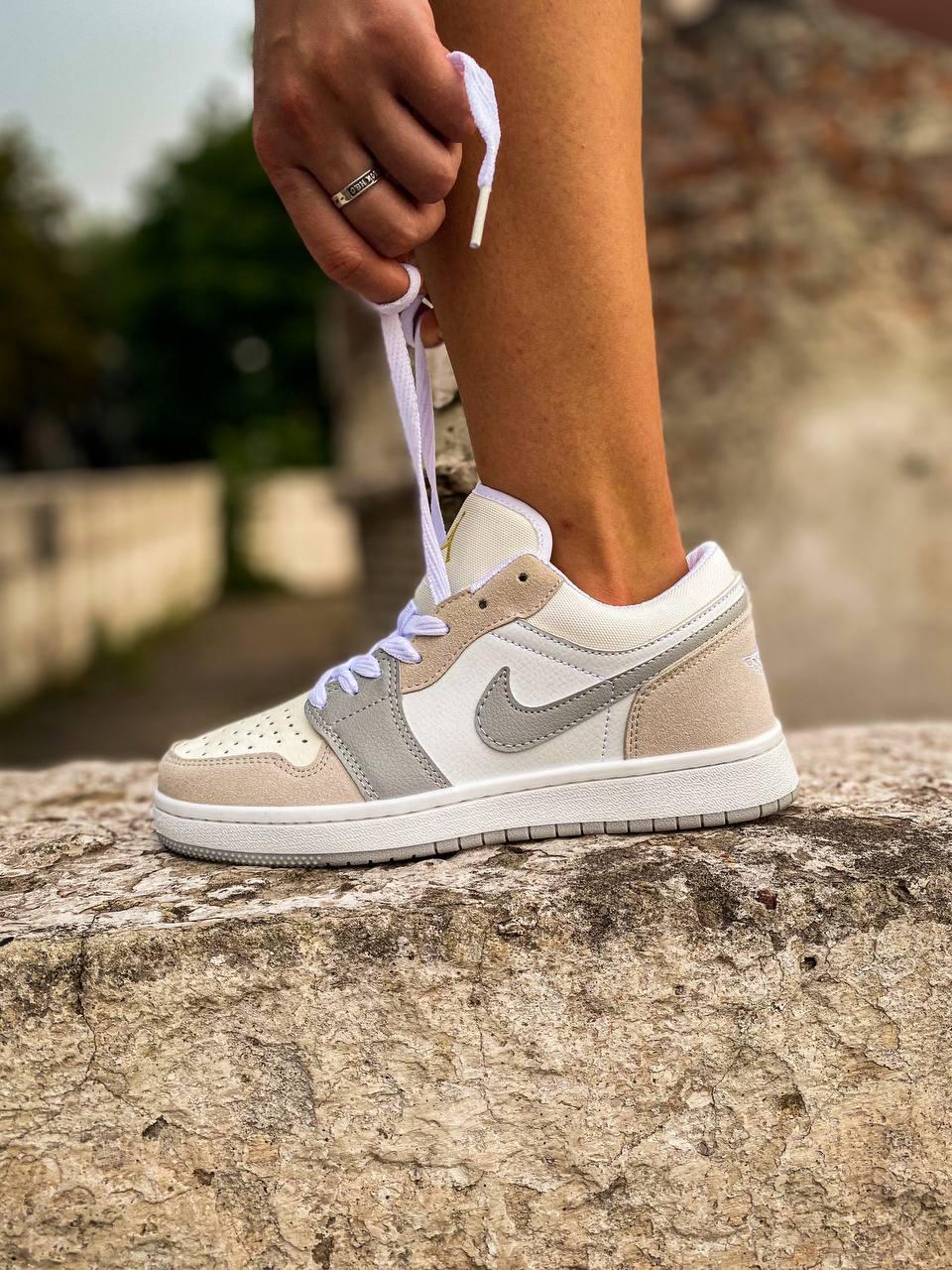 Nike Air Jordan Retro 1 Low Beige Grey