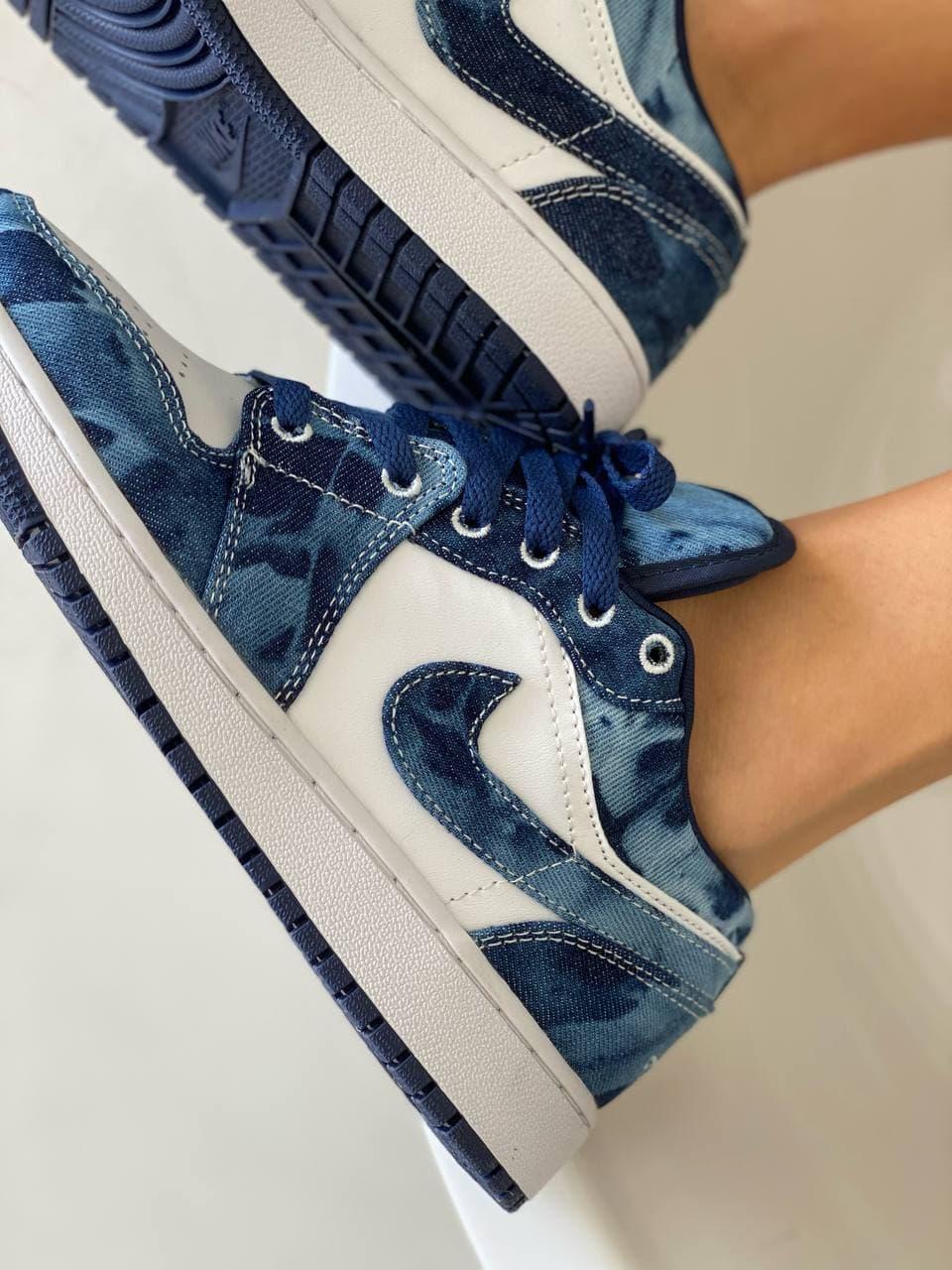 Nike Air Jordan Retro 1 Low Blue White 1