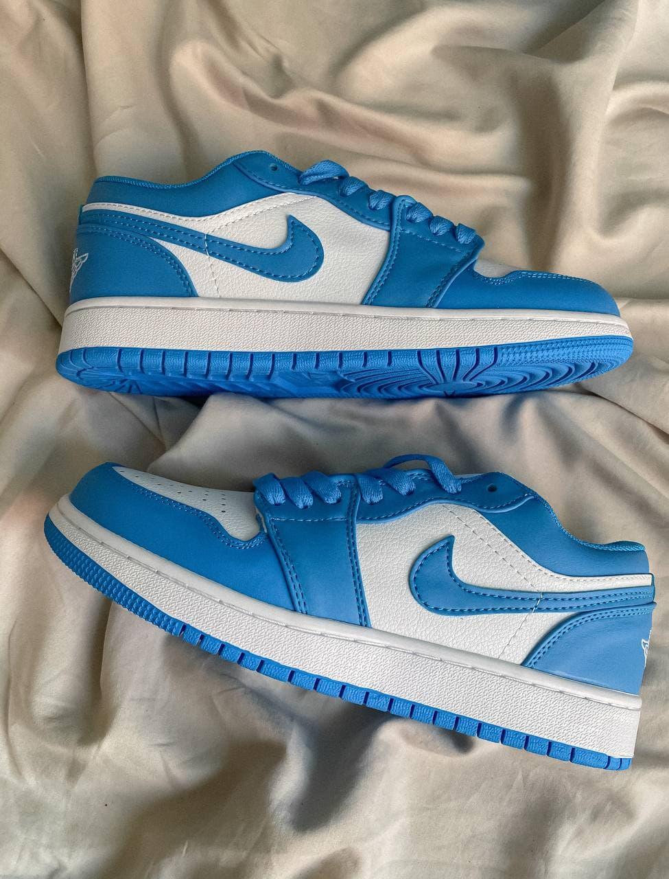 Nike Air Jordan Retro 1 Low Blue White 2