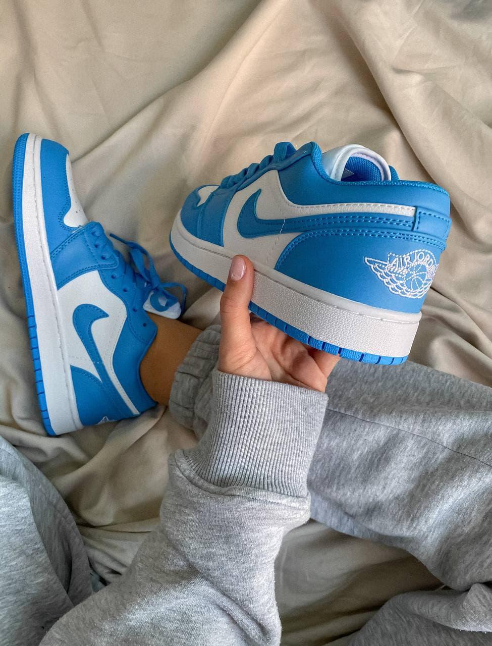 Nike Air Jordan Retro 1 Low Blue White 2