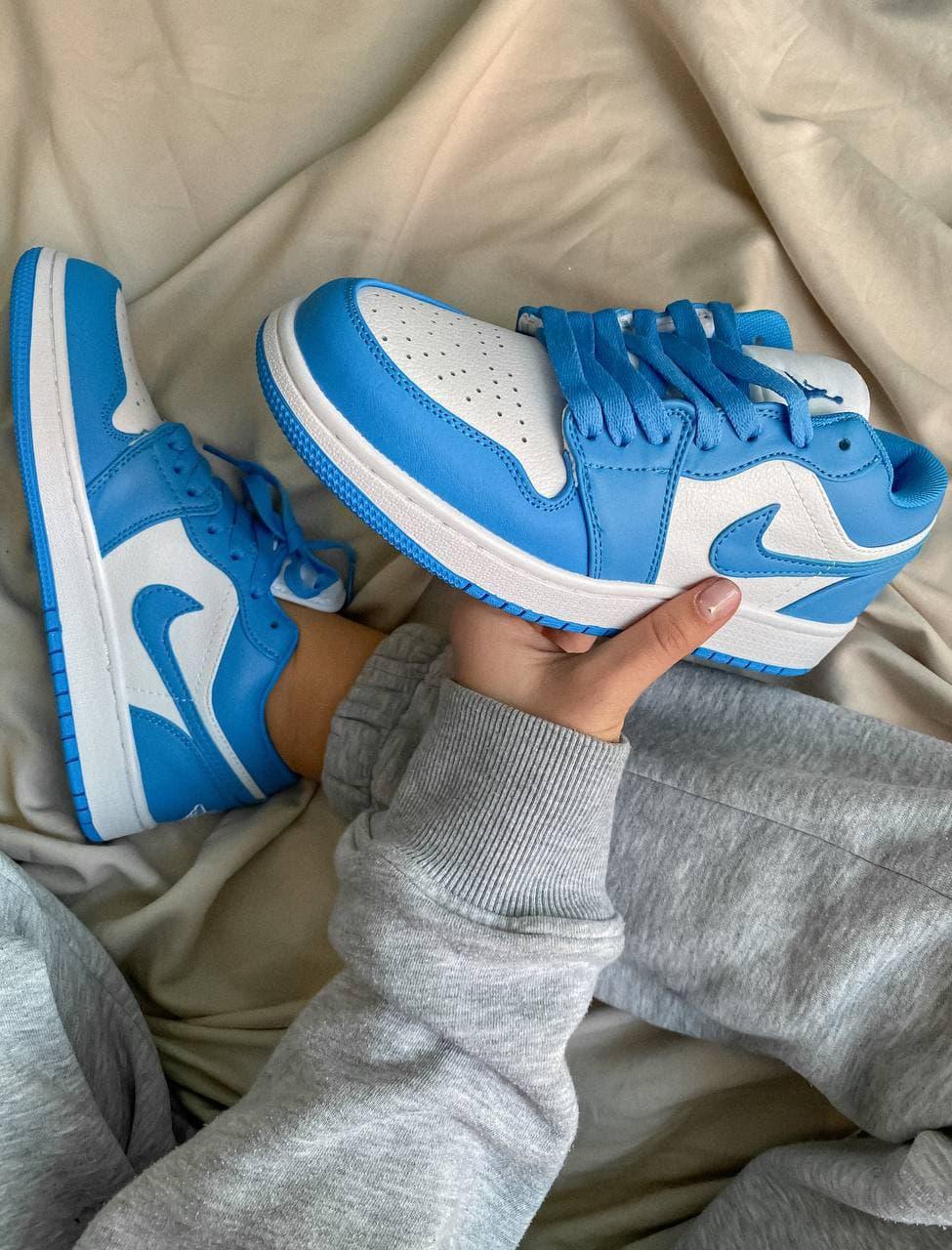Nike Air Jordan Retro 1 Low Blue White 2