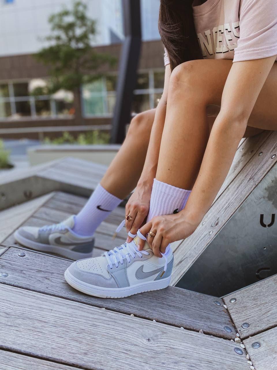 Nike Air Jordan Retro 1 Low Light Grey White 2