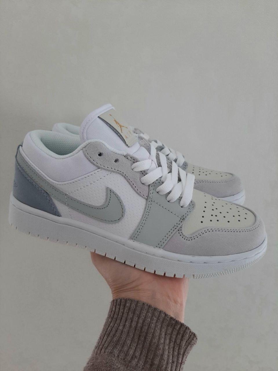 Nike Air Jordan Retro 1 Low Light Grey White Blue