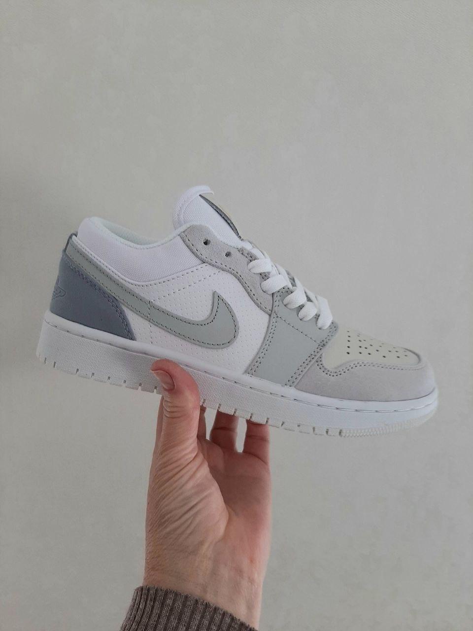 Nike Air Jordan Retro 1 Low Light Grey White Blue