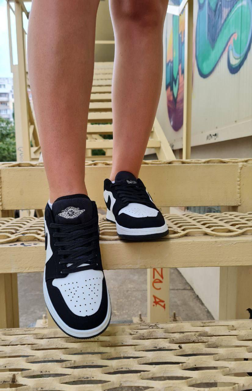 Nike Air Jordan Retro 1 Low Black White (Замш)