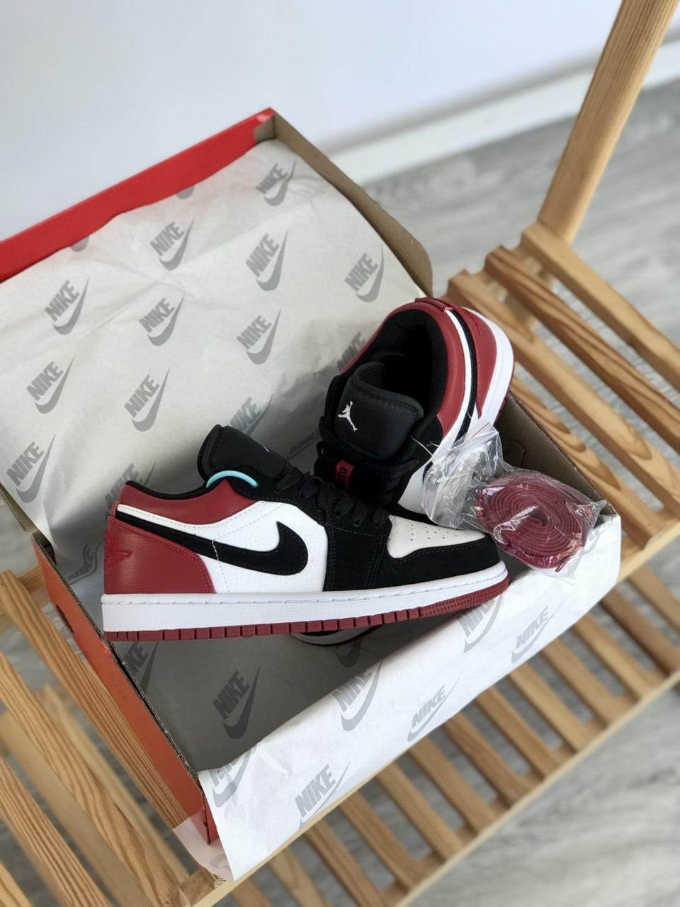 Nike Air Jordan Retro 1 Low Red Black White