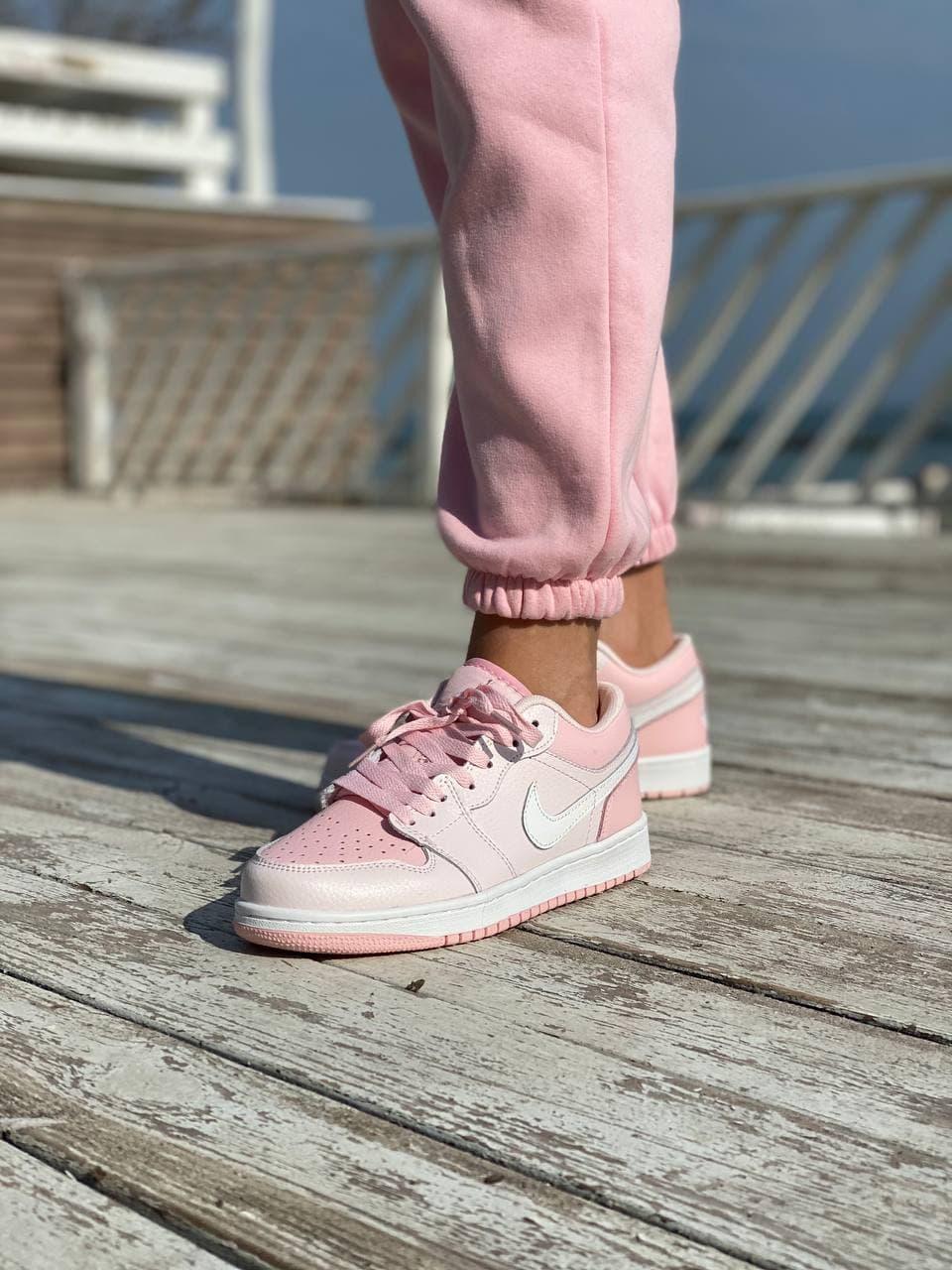 Nike Air Jordan Retro 1 Low Pink White