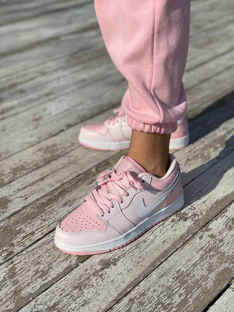 Nike Air Jordan Retro 1 Low Pink White