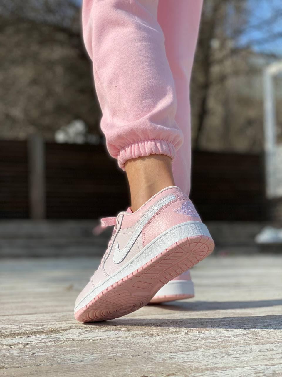 Nike Air Jordan Retro 1 Low Pink White