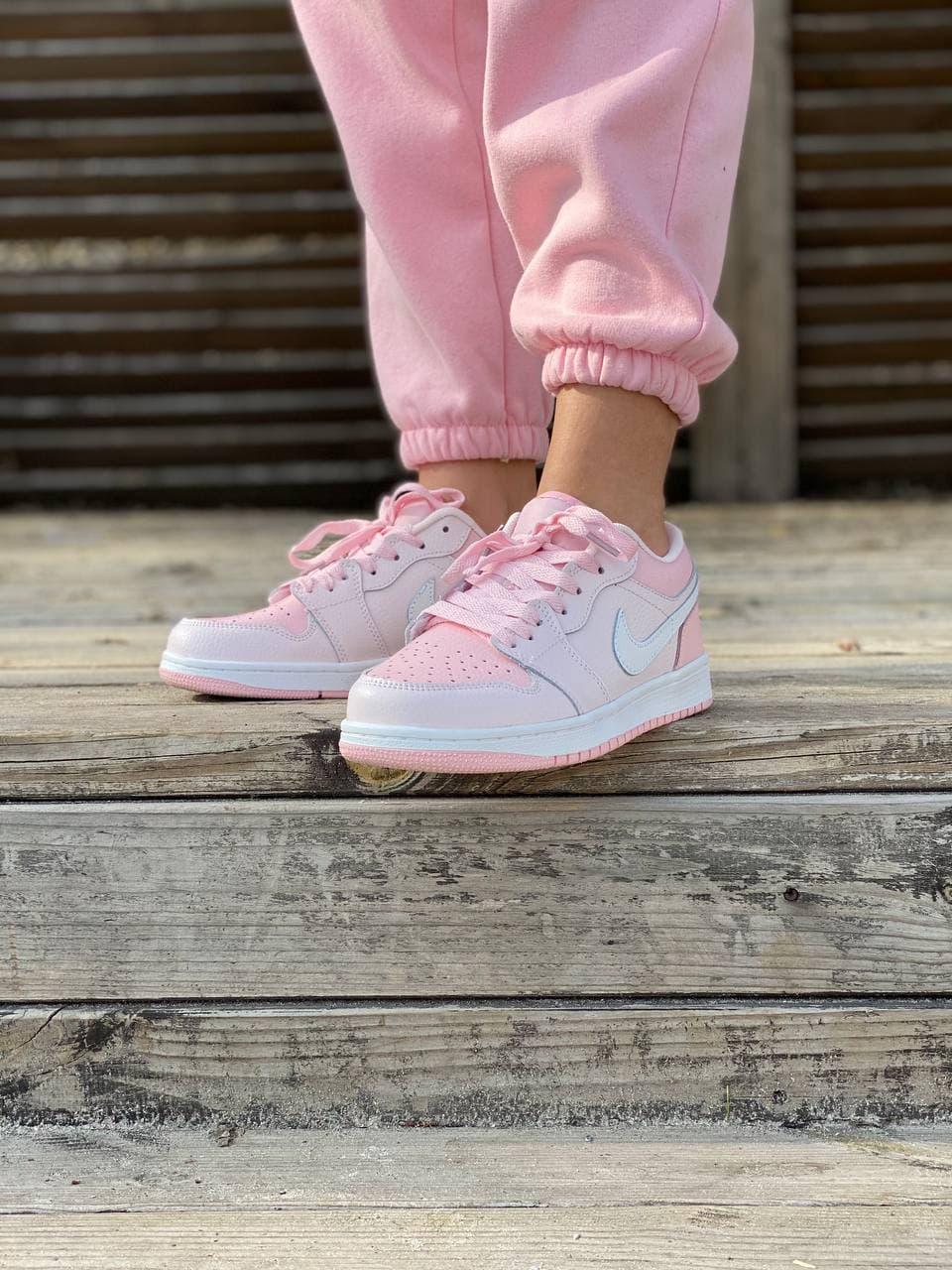 Nike Air Jordan Retro 1 Low Pink White