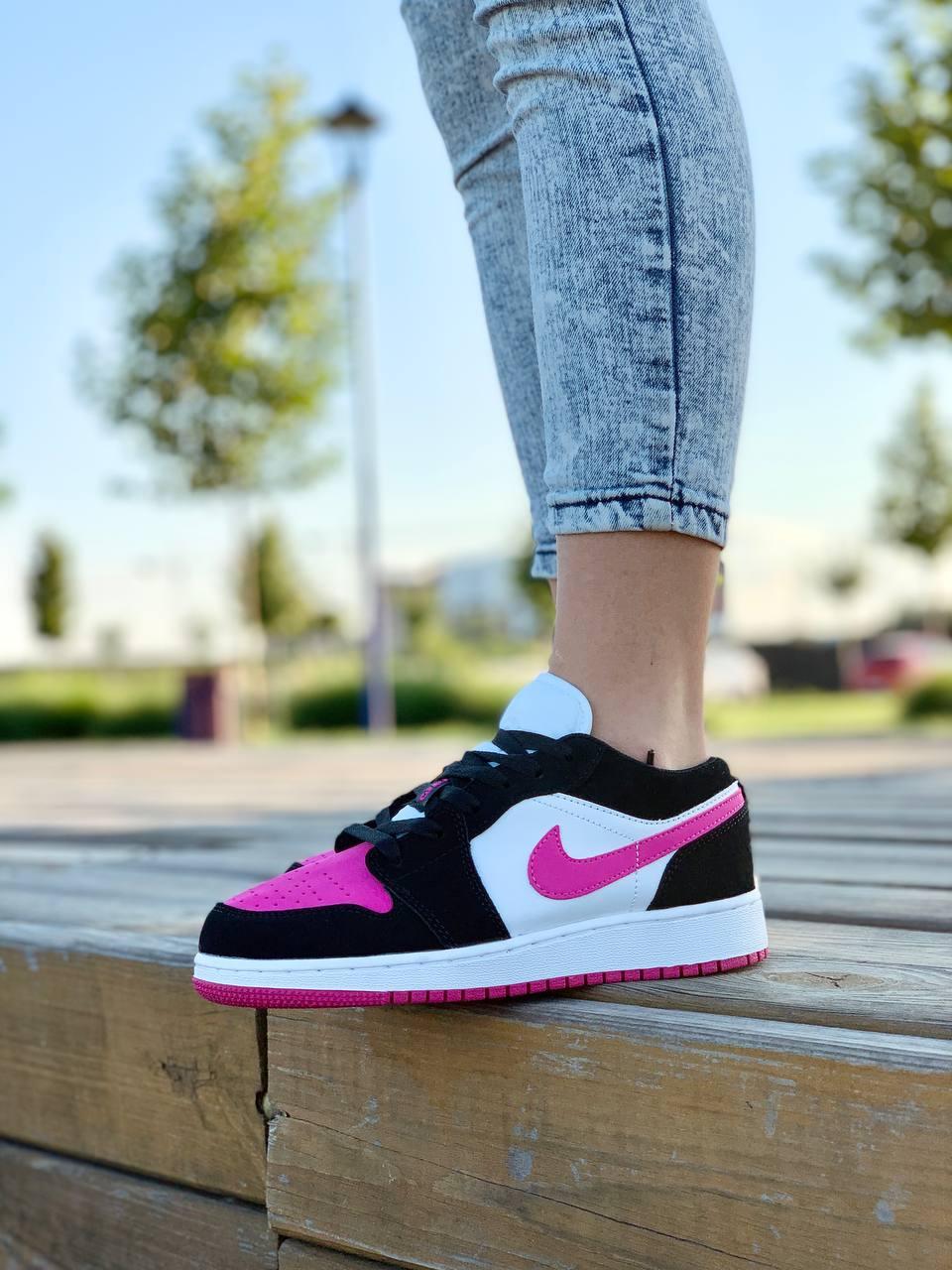Nike Air Jordan Retro 1 Low Pink Black White