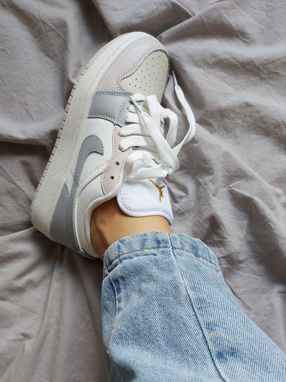 Nike Air Jordan Retro 1 Low Grey Beige